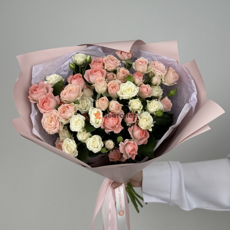 Букет из 15 кустовых роз